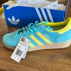 NWT Adidas Handball Spezial Woman’s Blue and Yellow Sneakers